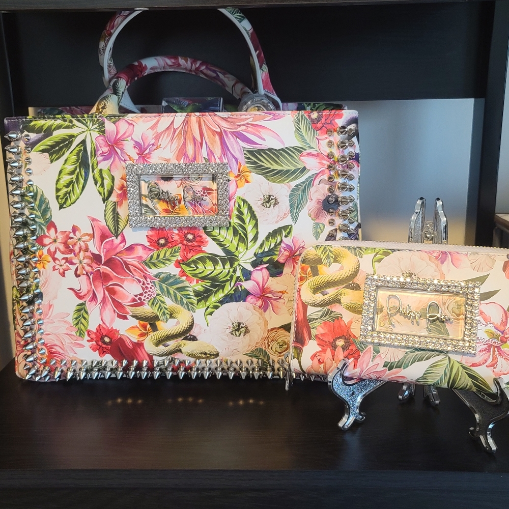 Gorgeous Philipp Plein Crystal Wallet - Picture 2 of 2